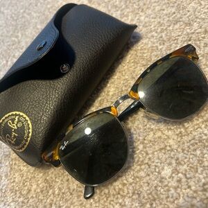 Ray-Ban Tortoise Shell Sunglasses